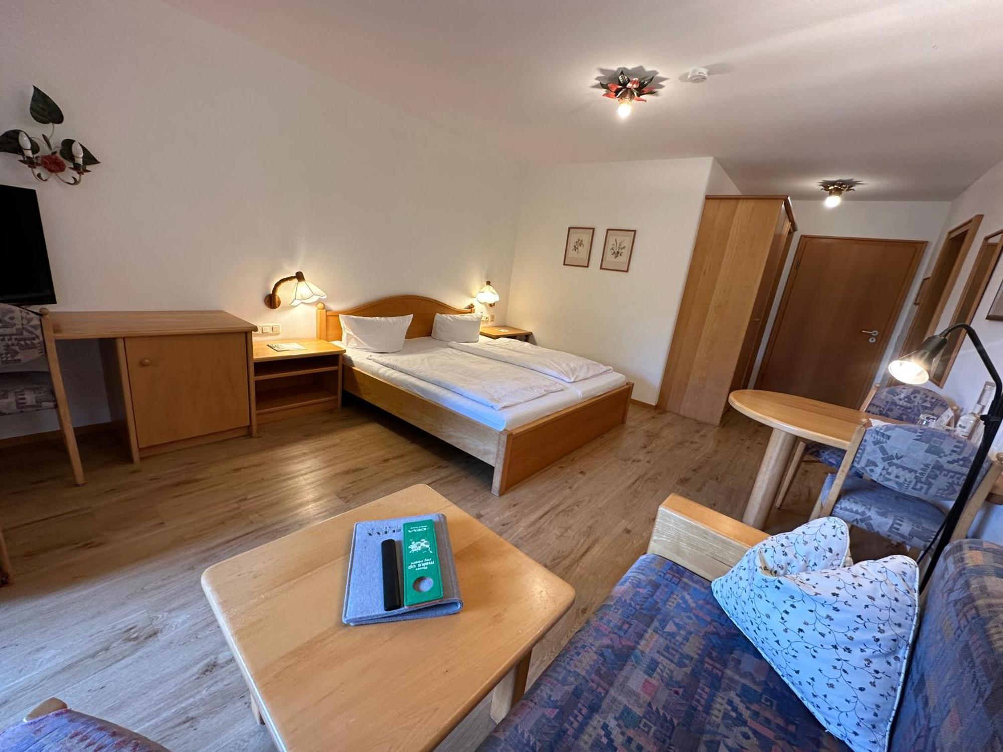 Landhotel Maiergschwendt ルーポルディング エクステリア 写真