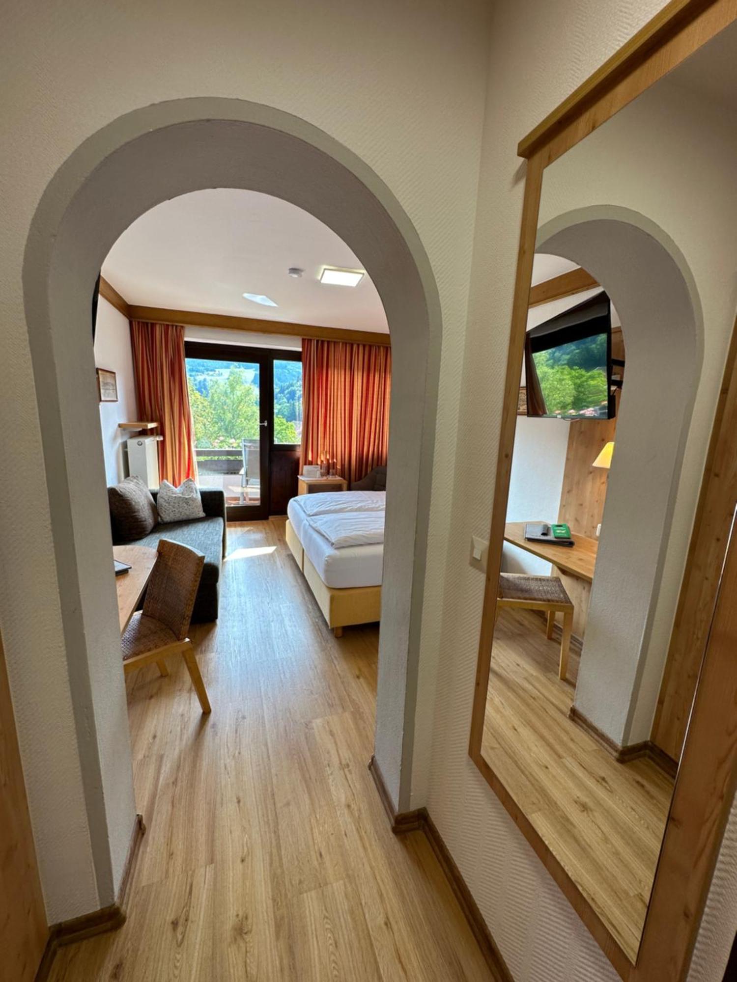 Landhotel Maiergschwendt ルーポルディング エクステリア 写真