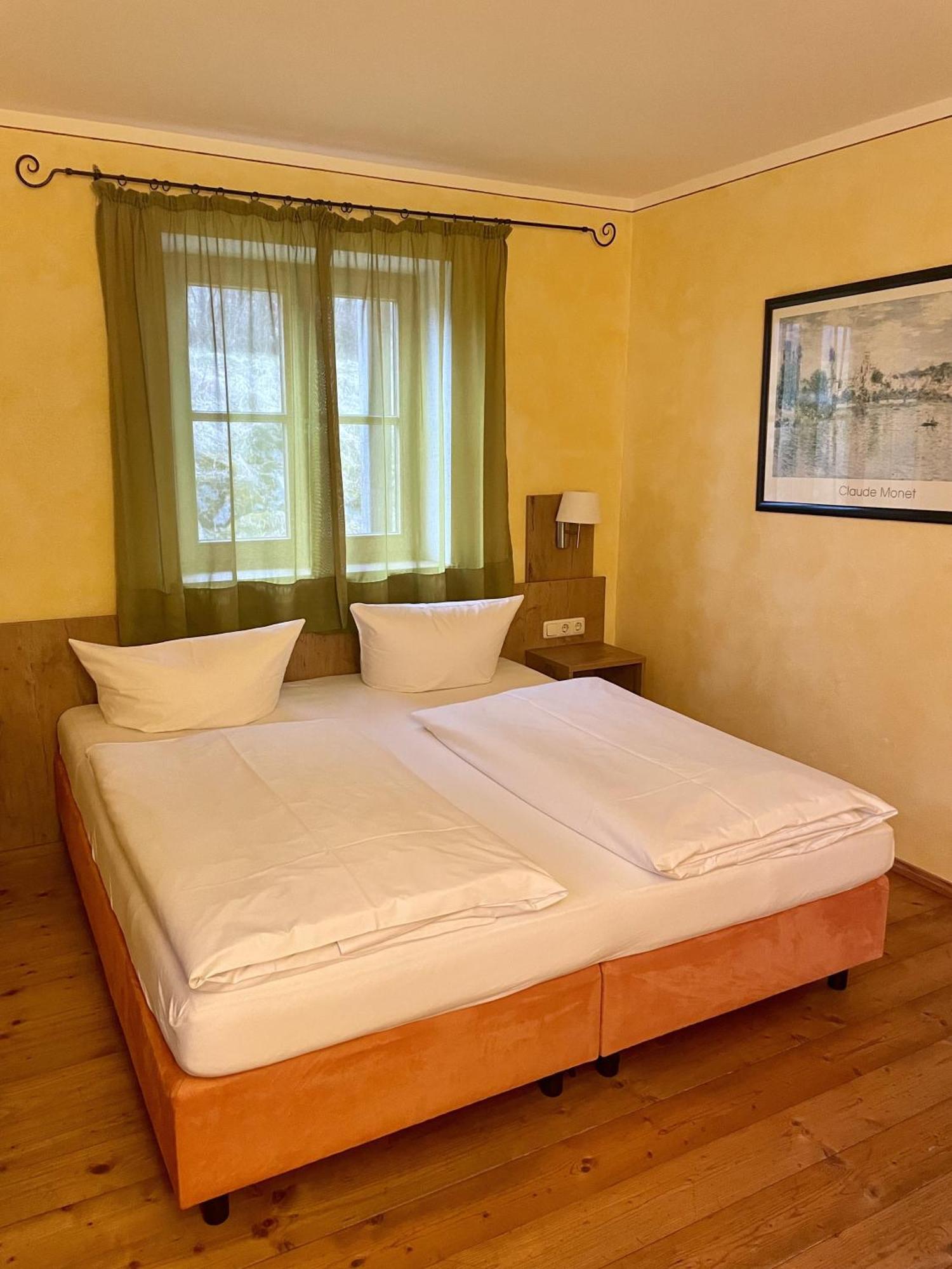 Landhotel Maiergschwendt ルーポルディング 部屋 写真
